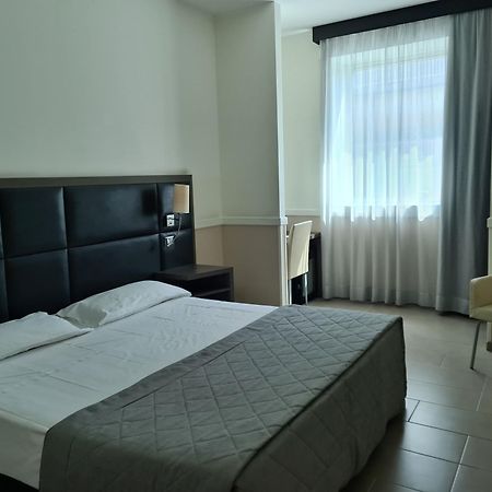 Hotel Artis Roma Dış mekan fotoğraf